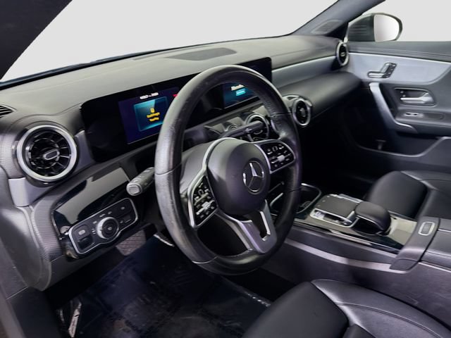 Used 2020 Mercedes-Benz CLA 250 image 9