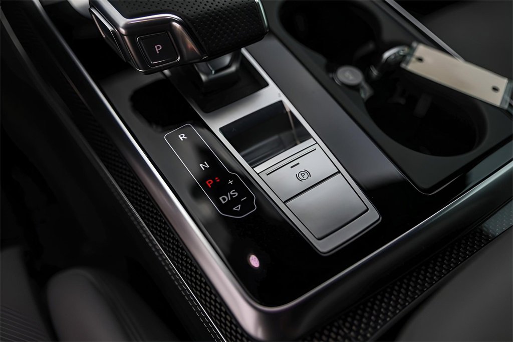 Used 2024 Audi SQ7 Prestige w/ Prestige Package image 23