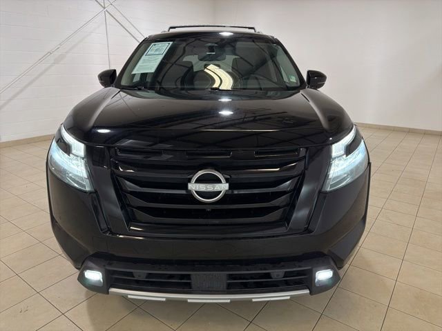 Used 2022 Nissan Pathfinder SL w/ SL Black Package image 41