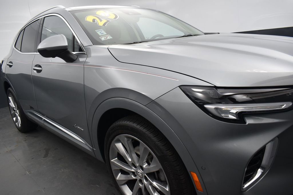 Used 2023 Buick Envision Avenir AWD/4WD image 37
