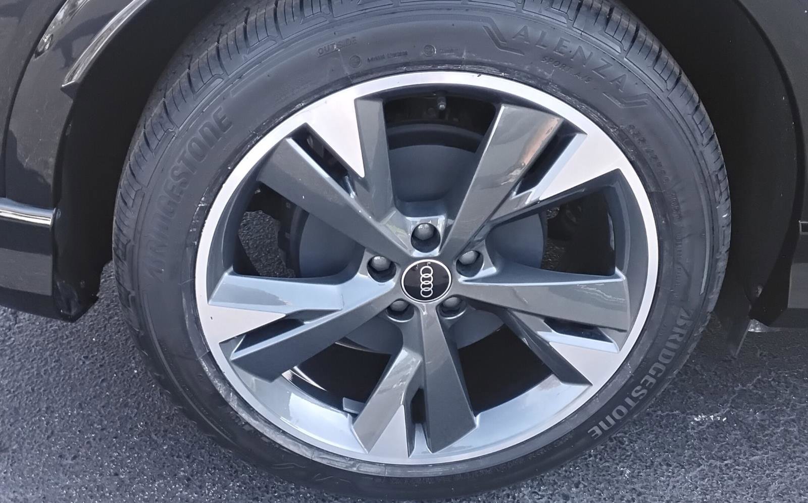 Certified 2025 Audi Q4 e-tron Premium w/ Convenience Package image 13