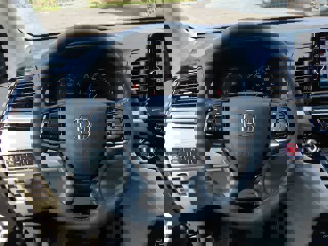 New 2026 Honda Odyssey Touring image 21