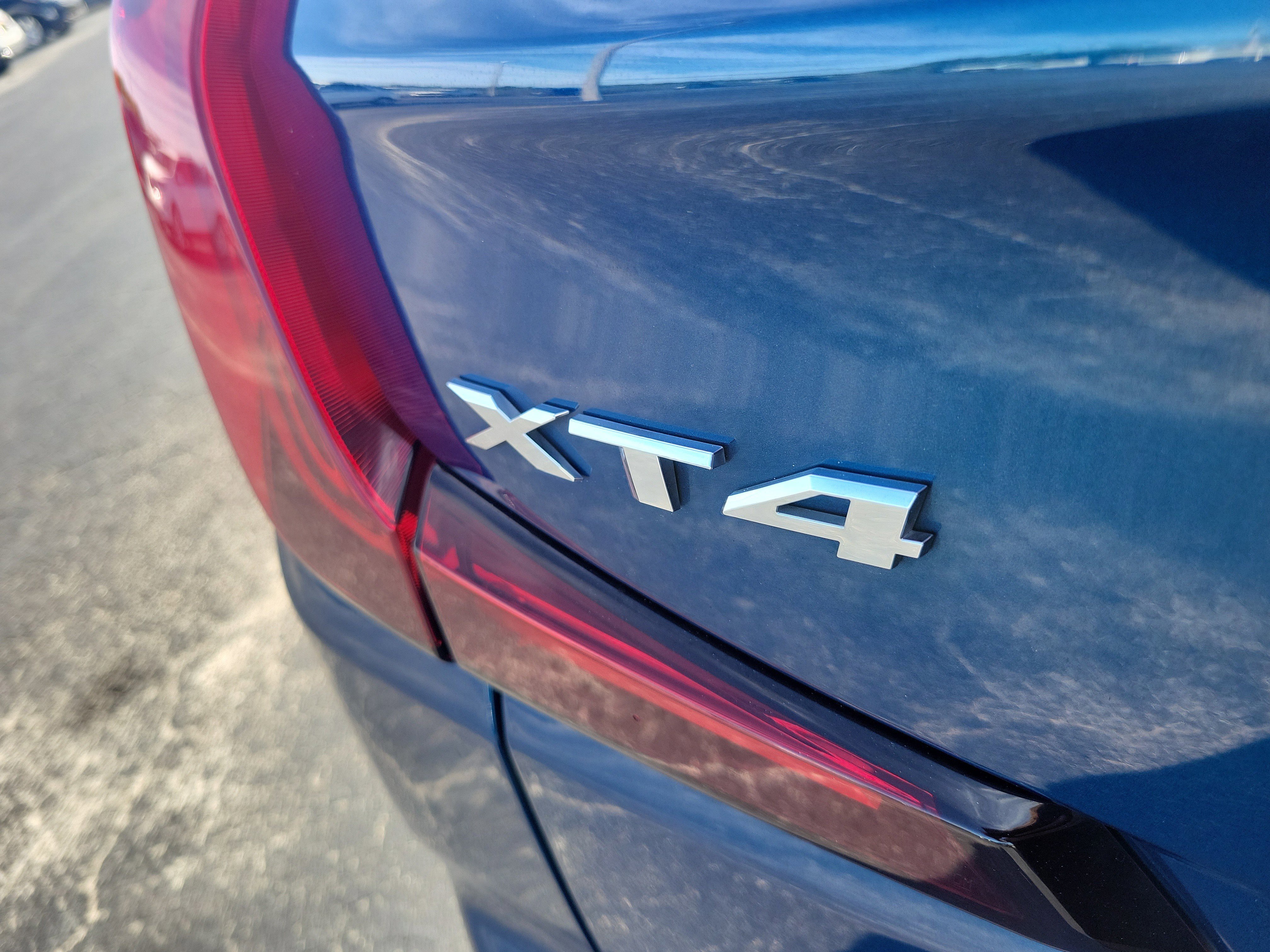 Used 2019 Cadillac XT4 Premium Luxury image 10