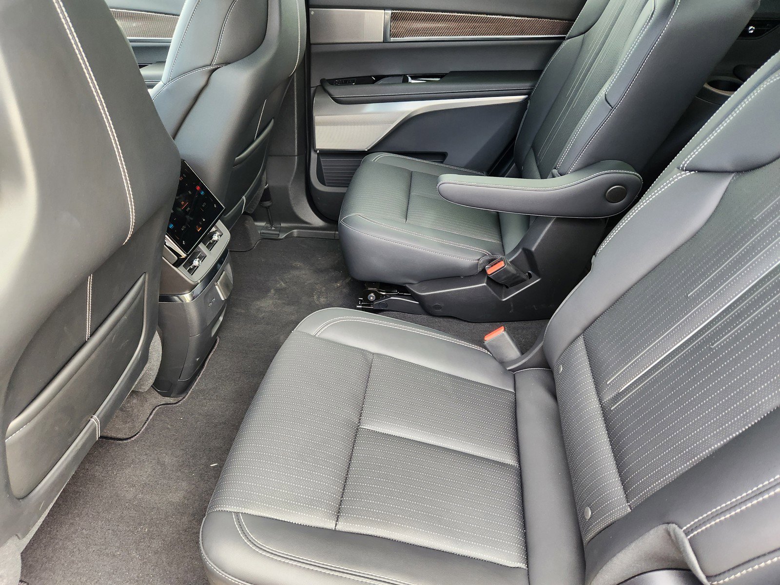 New 2026 Cadillac Vistiq Luxury image 21