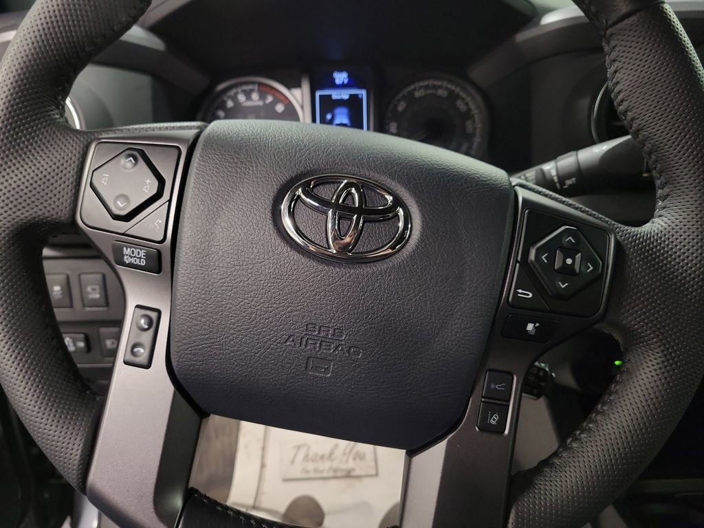 Used 2023 Toyota Tacoma TRD Off-Road w/ Advanced Technology Package image 18