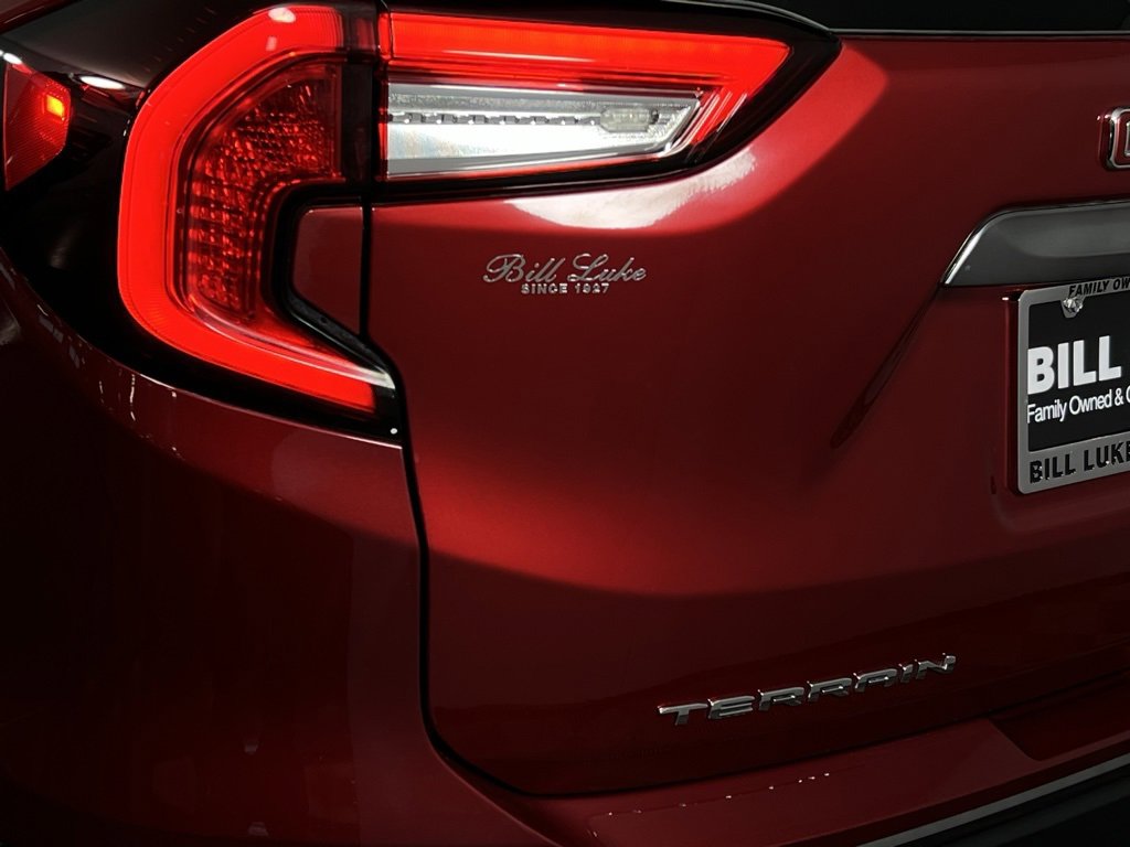 Used 2024 GMC Terrain AT4 w/ Infotainment Package II image 14