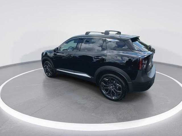 New 2025 Nissan Kicks SR FWD image 6