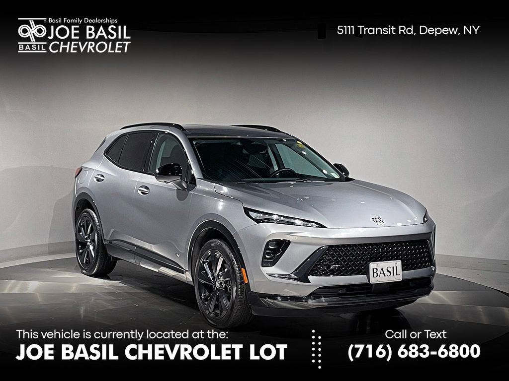 Used 2025 Buick Envision Sport Touring image 1