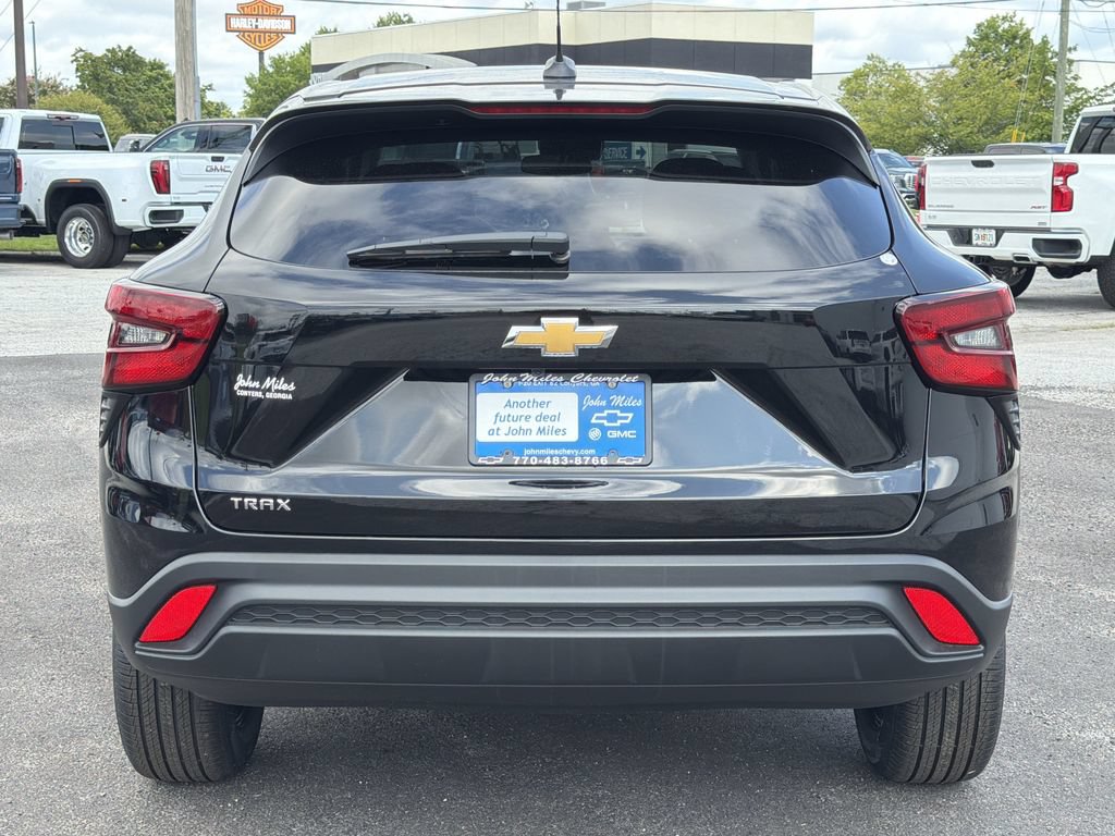 New 2026 Chevrolet Trax LS FWD image 20