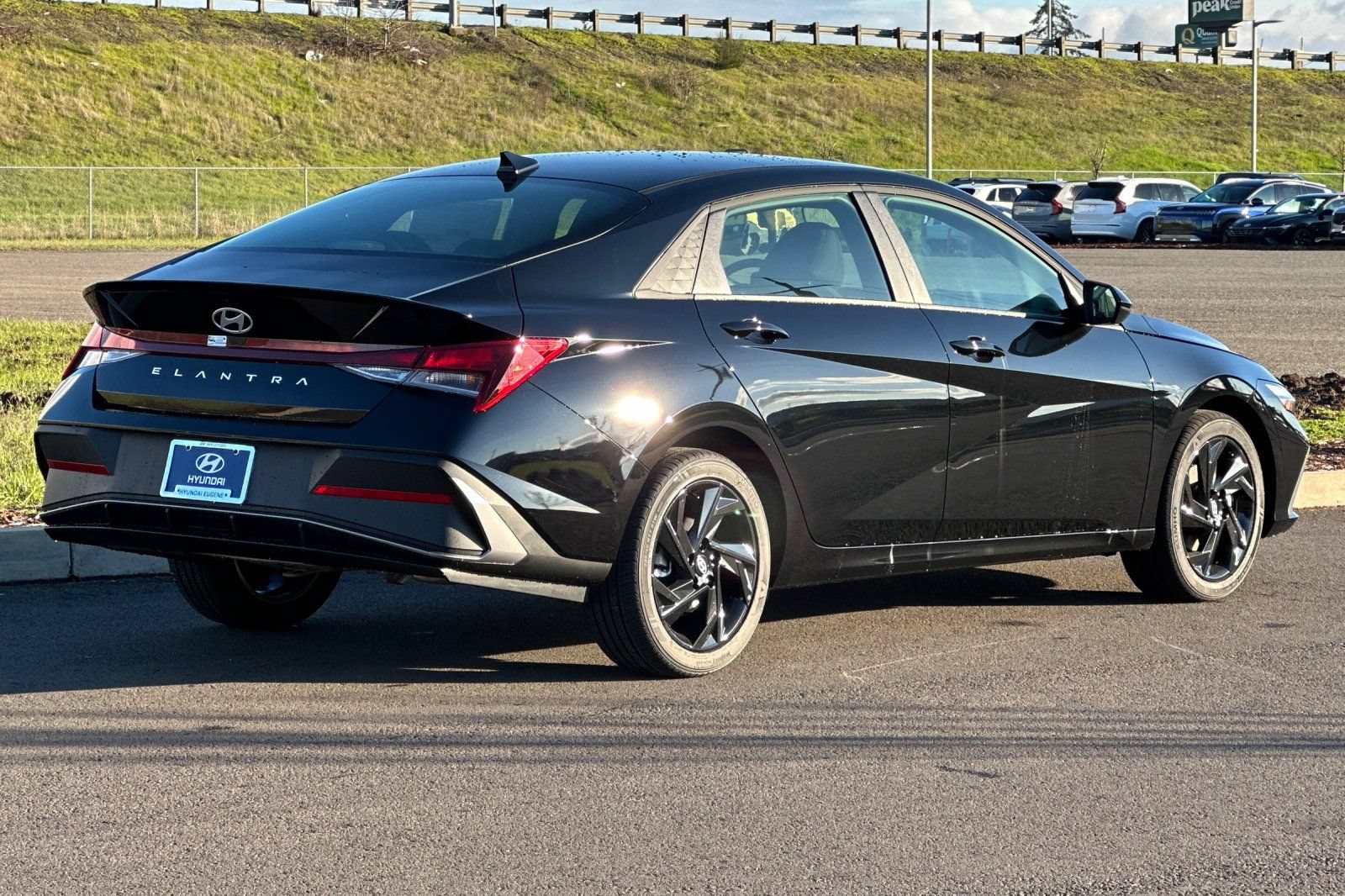 Used 2026 Hyundai Elantra Sport FWD image 3