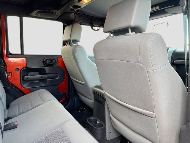 Used 2009 Jeep Wrangler Unlimited Sahara w/ Dual Top Group image 15