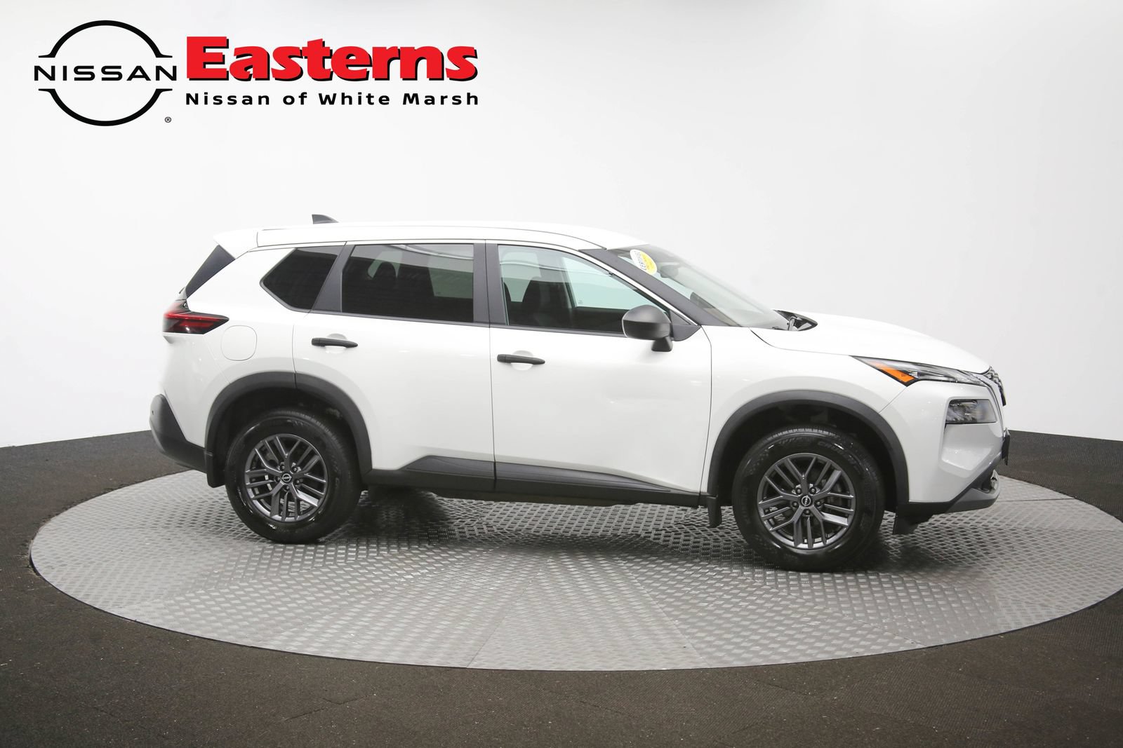 Used 2023 Nissan Rogue S AWD/4WD image 46