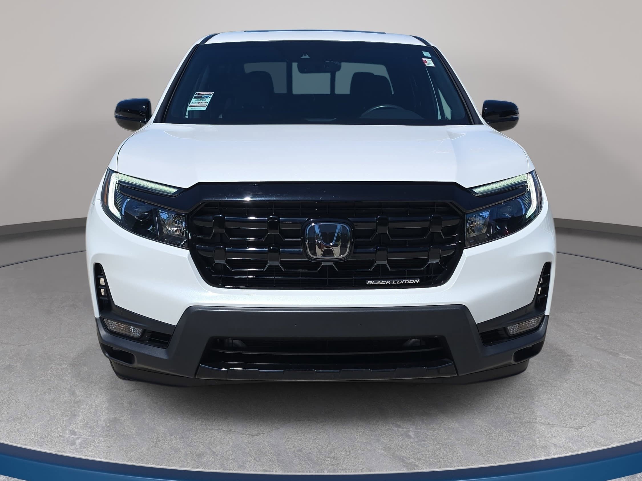 Certified 2024 Honda Ridgeline Black Edition image 3