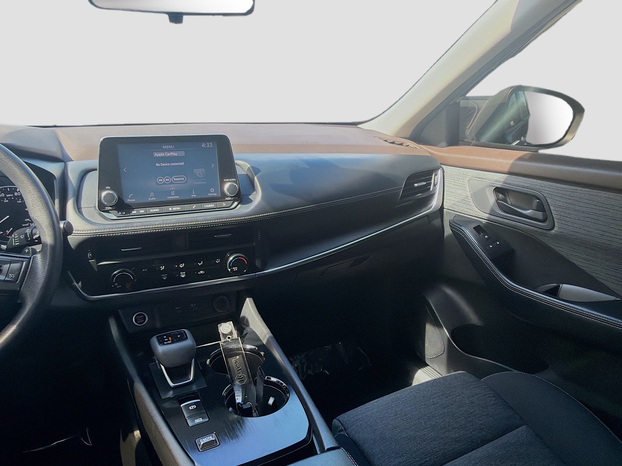 Used 2021 Nissan Rogue S FWD image 21