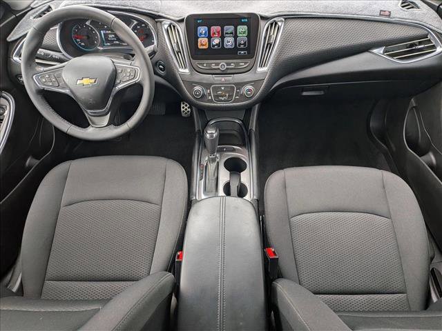 Used 2017 Chevrolet Malibu LT FWD image 16