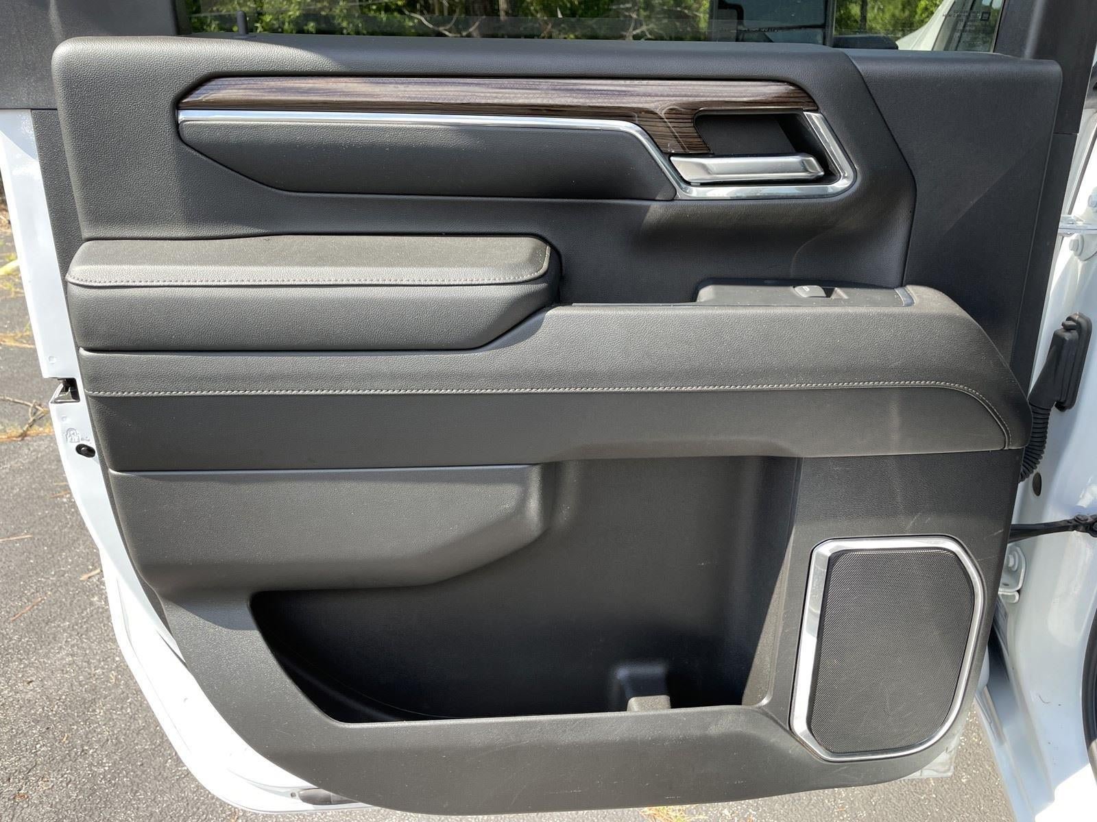 Used 2024 Chevrolet Silverado 2500 LT AWD/4WD image 44