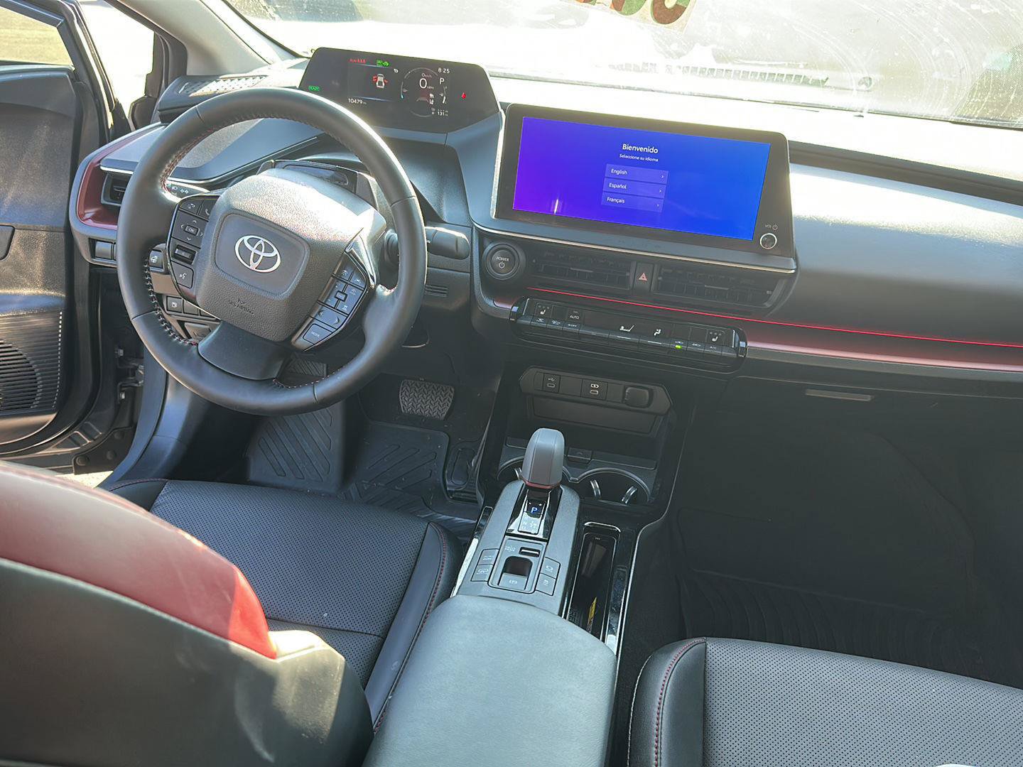 Used 2024 Toyota Prius Prime FWD image 11
