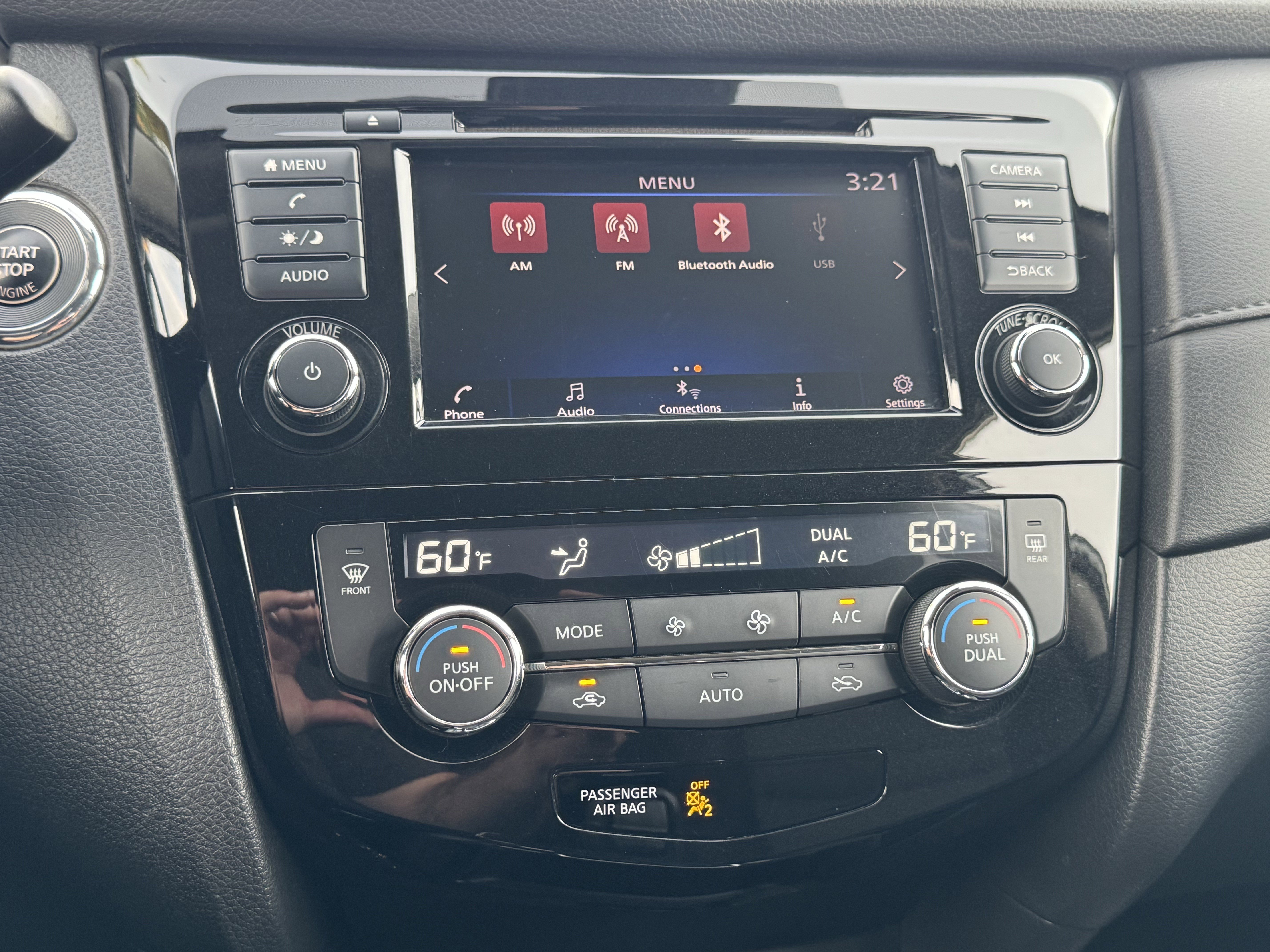 Used 2020 Nissan Rogue SV image 25