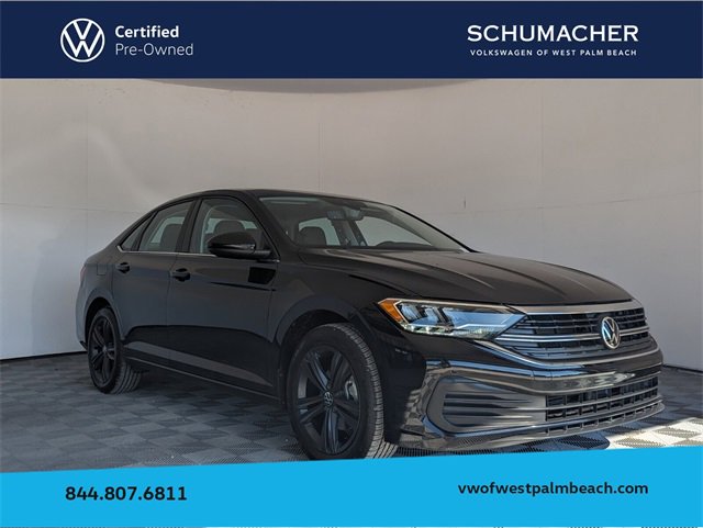 Certified 2022 Volkswagen Jetta SE w/ Panoramic Sunroof Package
