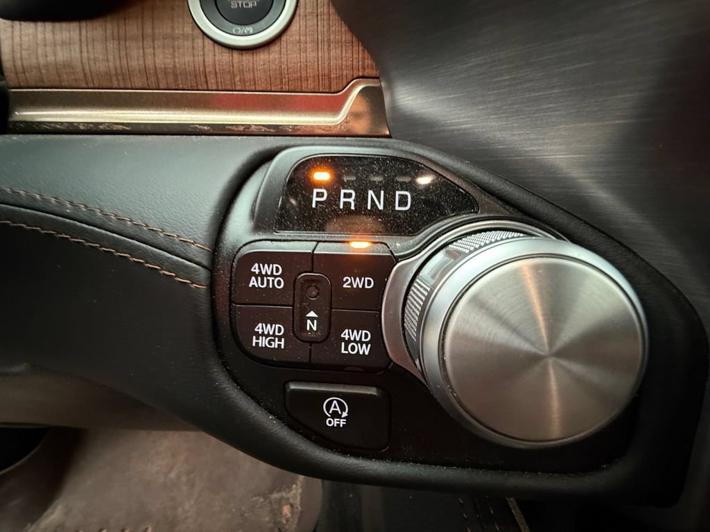 Used 2021 RAM 1500 Limited AWD/4WD image 29