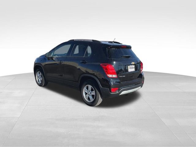 Used 2021 Chevrolet Trax LT w/ LT Convenience Package image 8