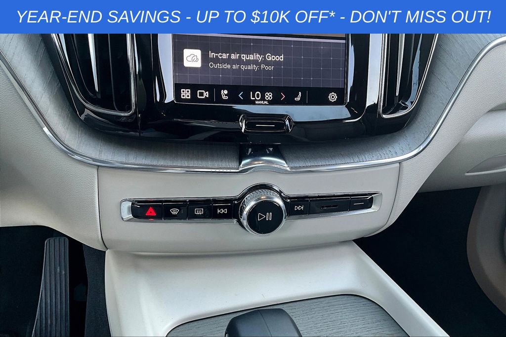 Used 2025 Volvo XC60 T8 Plus w/ Protection Package Premier image 33