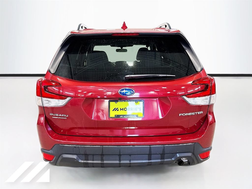 Used 2022 Subaru Forester Premium AWD/4WD image 6