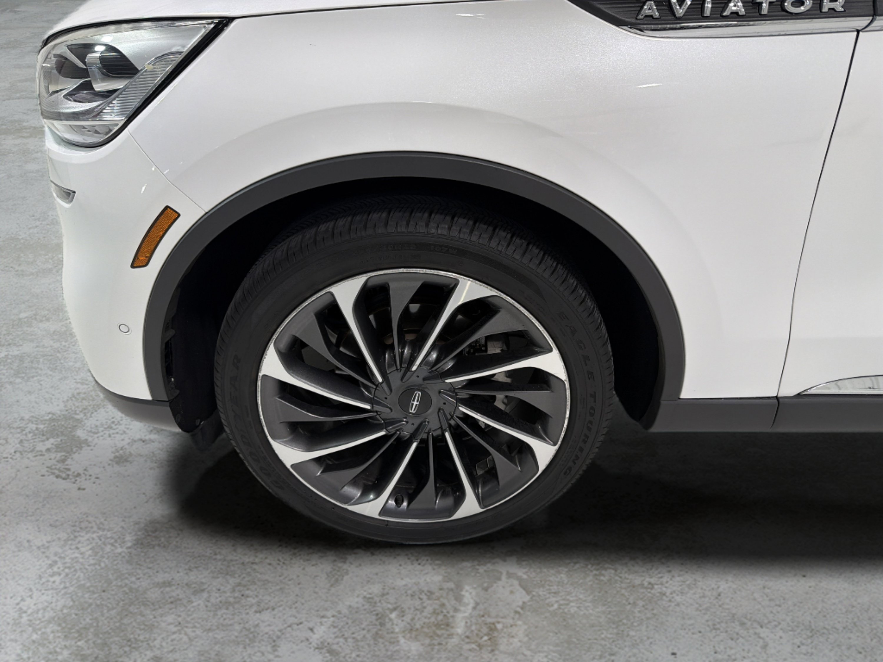 Used 2020 Lincoln Aviator Reserve w/ Equipment Group 202A AWD/4WD image 20