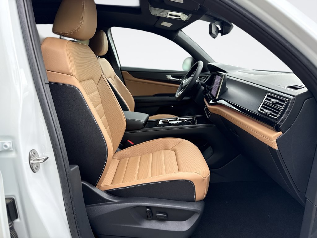 New 2026 Volkswagen Atlas Cross Sport SEL R-Line AWD/4WD image 24