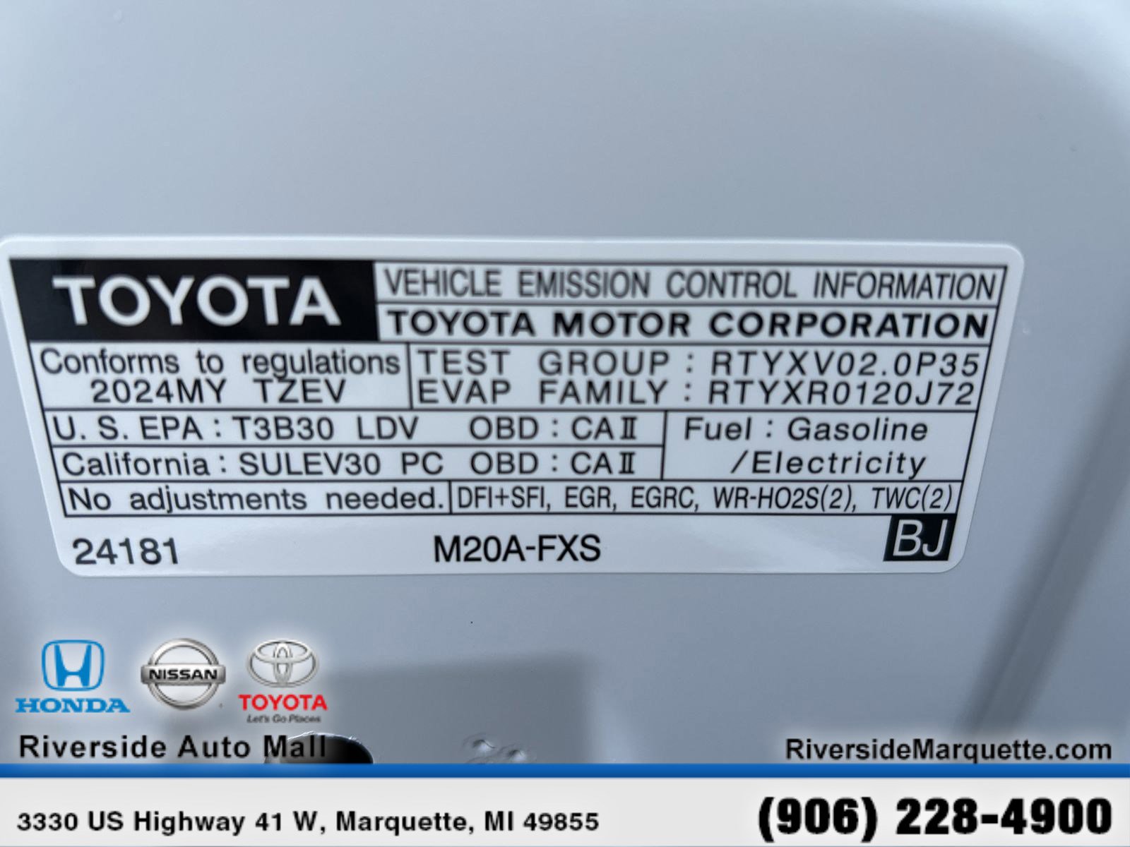 Used 2024 Toyota Prius Prime Premium w/ Advanced Technology Package image 14