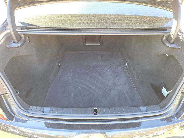 Used 2019 BMW 750i image 28