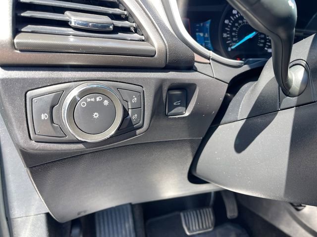 Used 2017 Ford Fusion SE w/ Equipment Group 201A image 23