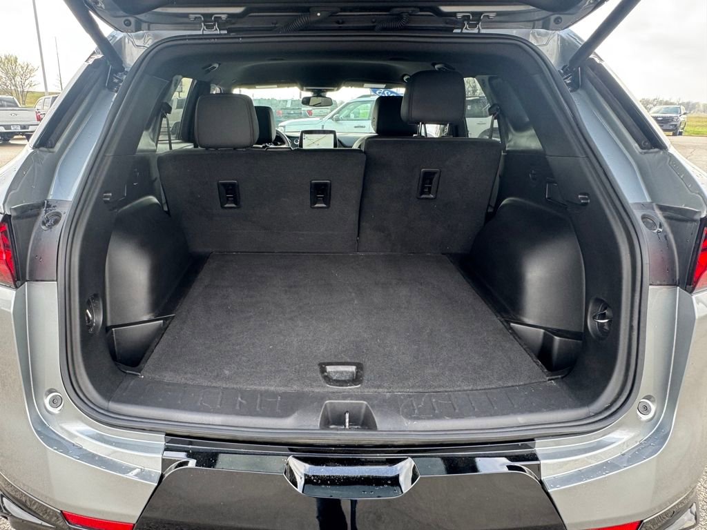 Used 2025 Chevrolet Blazer RS image 6