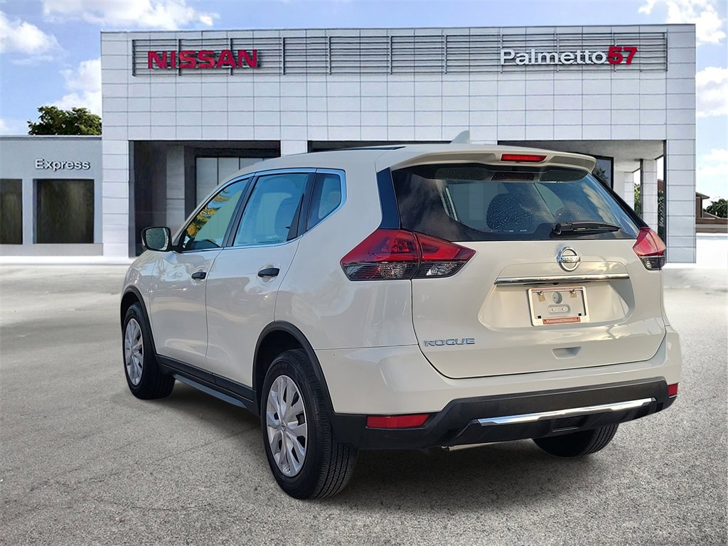Certified 2020 Nissan Rogue S image 4