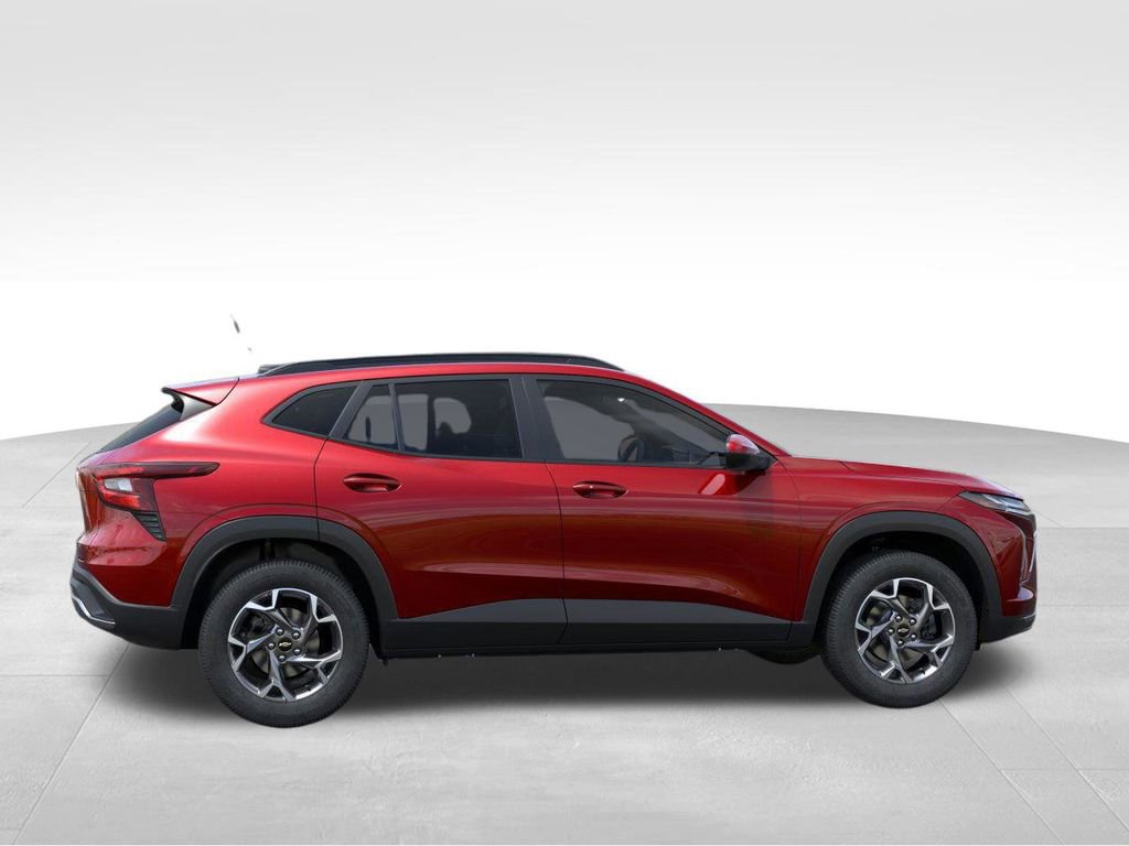 New 2026 Chevrolet Trax LT w/ Driver Confidence Package FWD image 5