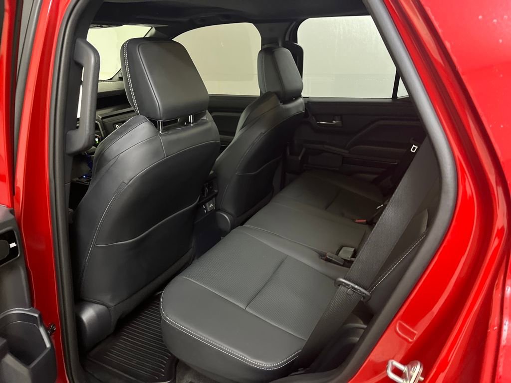 Used 2025 Toyota 4Runner Limited image 24