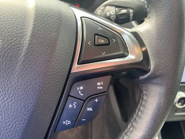 Used 2024 Ford Edge SEL image 25