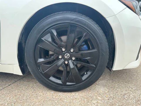 Used 2019 Nissan Maxima 3.5 S w/ Floor Mat Group FWD image 17