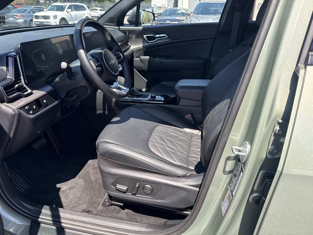 Used 2024 Kia Sportage X-Line w/ X-Line Premium Package AWD/4WD image 19