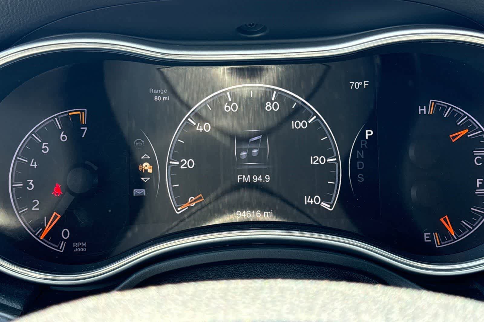Used 2015 Jeep Grand Cherokee Altitude RWD image 25