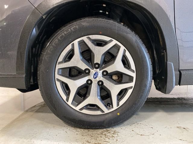 Used 2023 Subaru Forester Premium AWD/4WD image 5