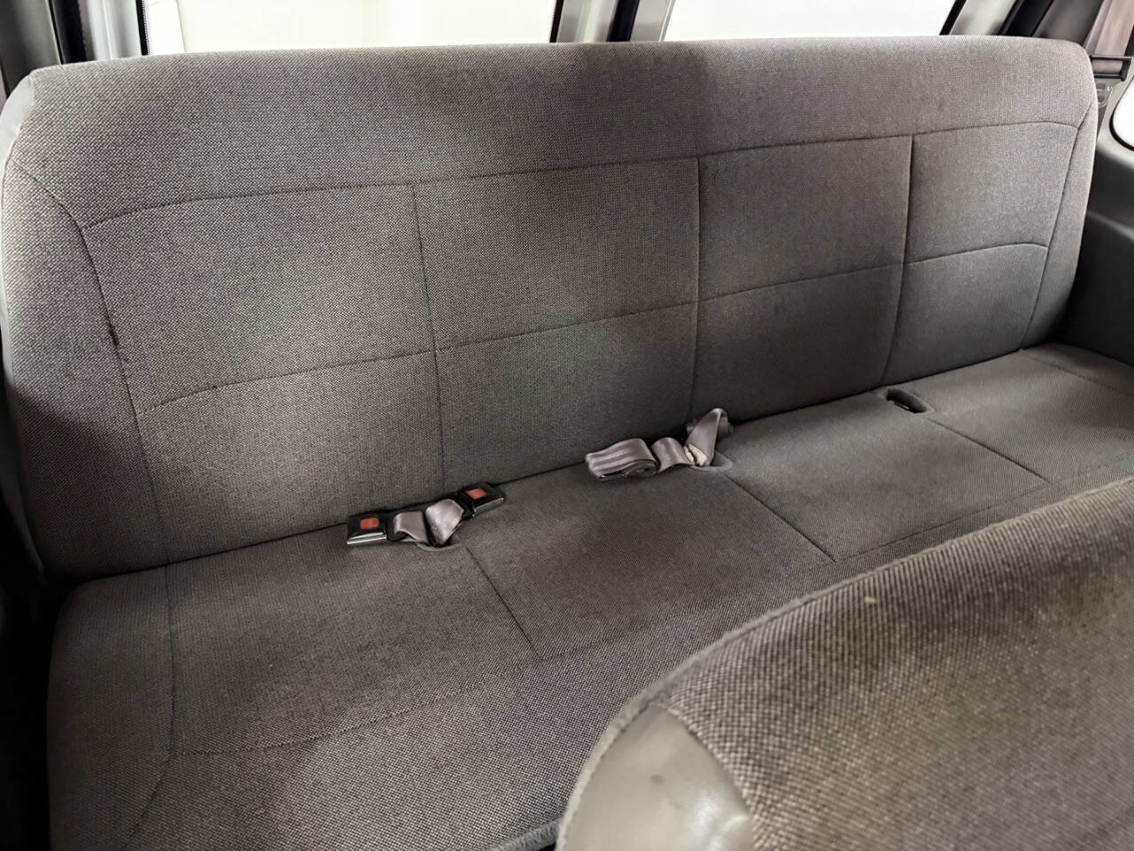 Used 2001 Ford E-350 and Econoline 350 XLT image 35