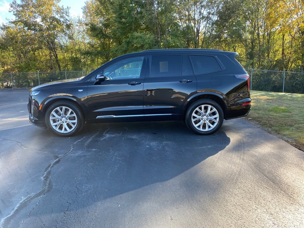 Used 2020 Cadillac XT6 Sport image 2