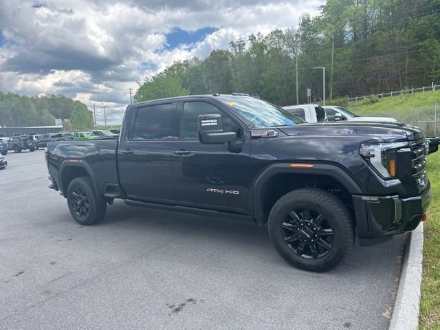 Used 2024 GMC Sierra 2500 AT4 w/ AT4 Preferred Package image 14