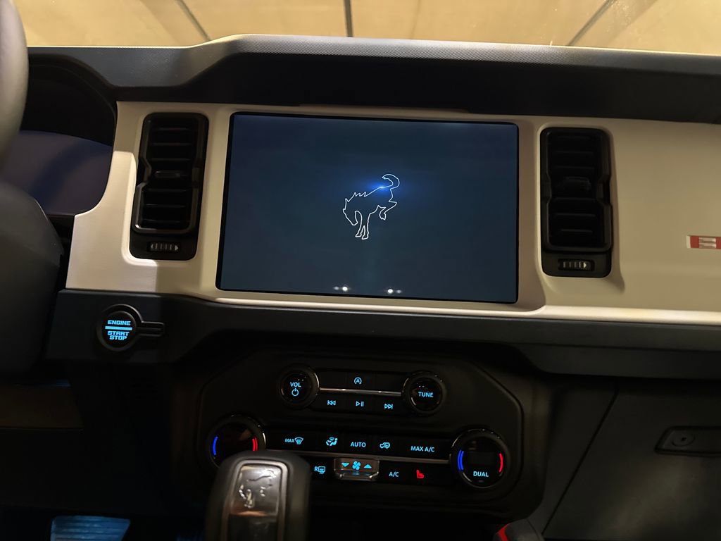 New 2025 Ford Bronco Heritage Edition image 11