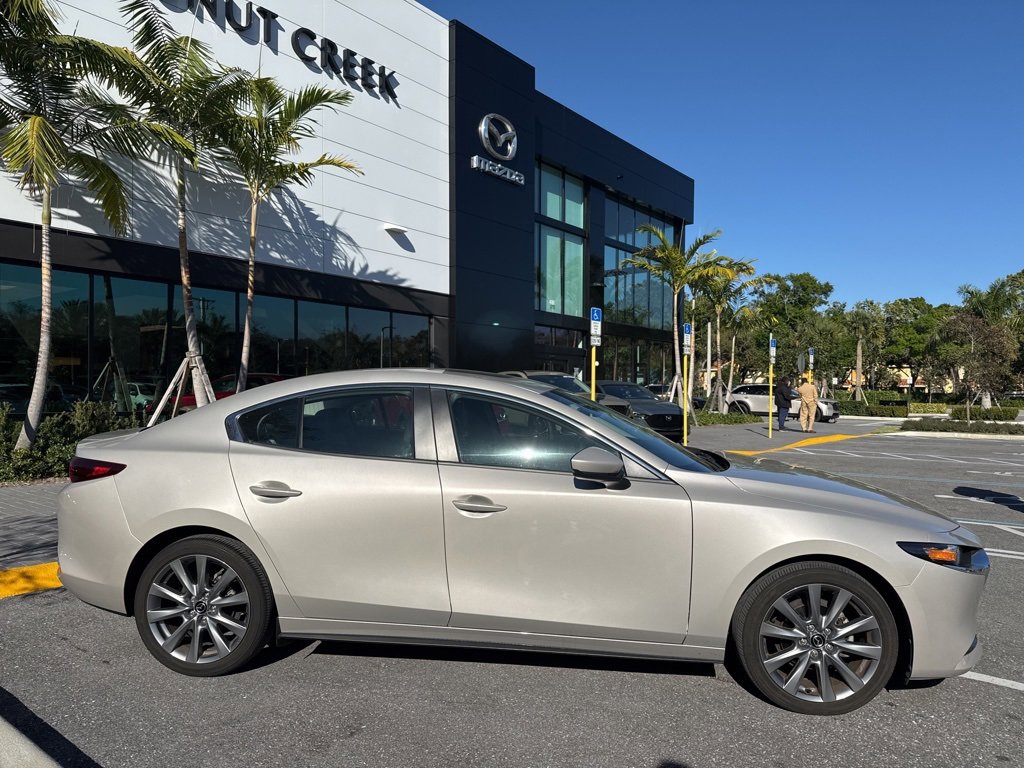 Used 2024 MAZDA MAZDA3 s image 2