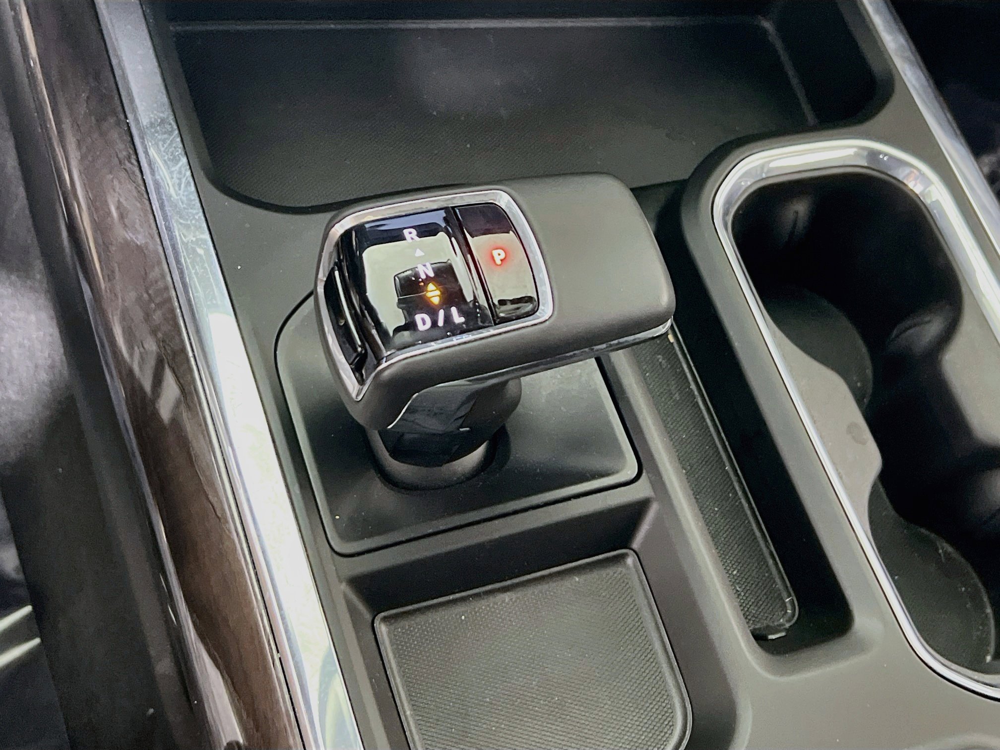 Used 2024 Chevrolet Silverado 1500 LTZ AWD/4WD image 17