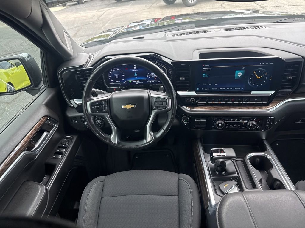 Used 2023 Chevrolet Silverado 1500 LT w/ Z71 Off-Road Package AWD/4WD image 25