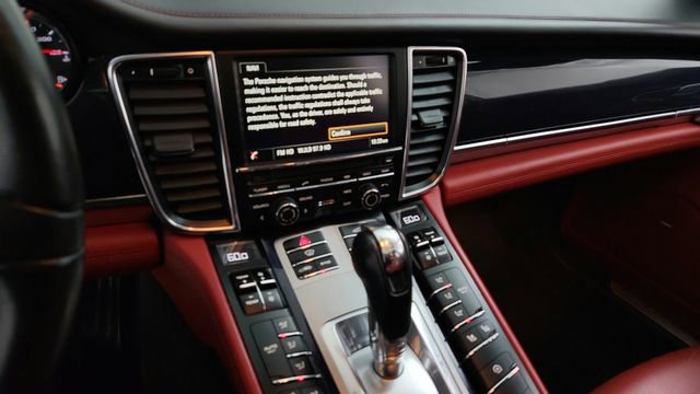 Used 2014 Porsche Panamera 4 image 16