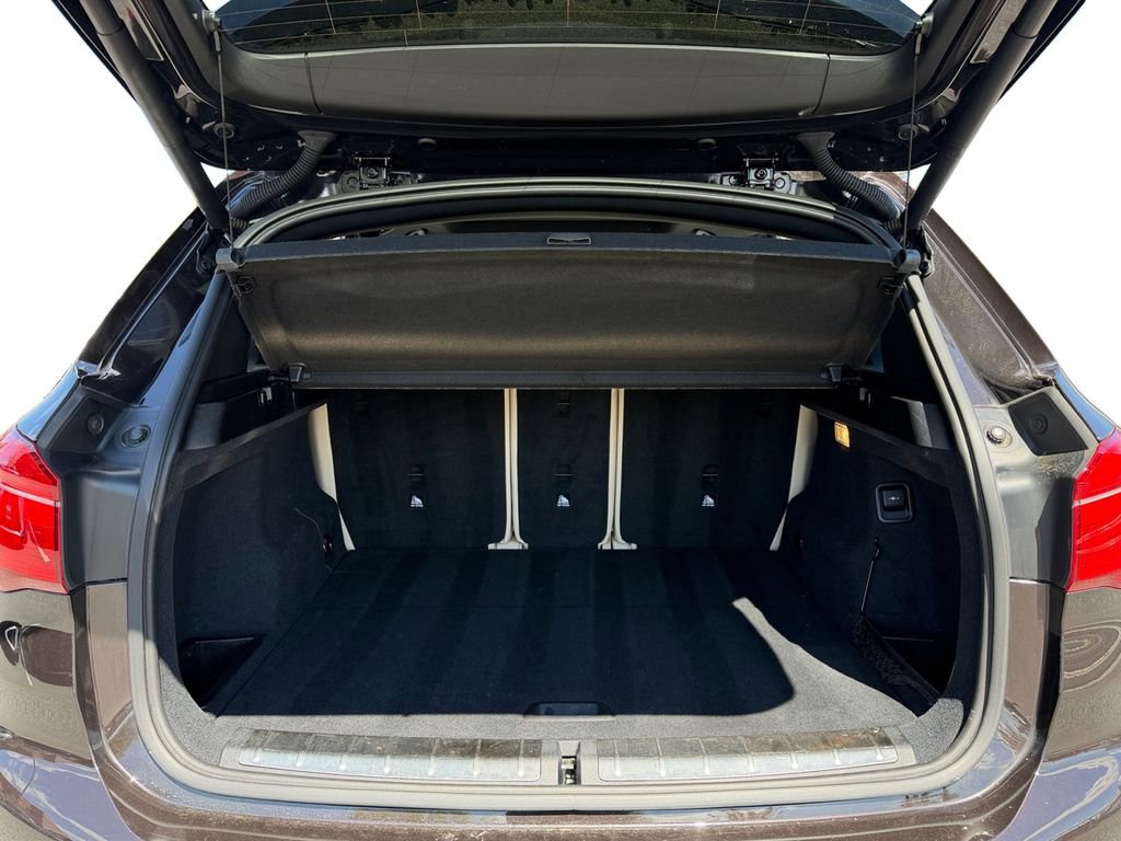 Used 2017 BMW X1 xDrive28i image 9